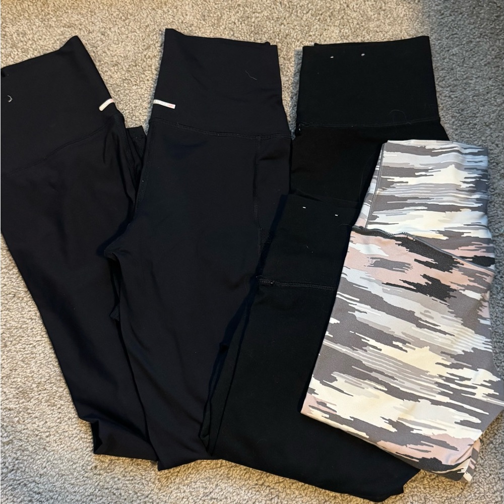 Lot of 5 Aerie leggings - M